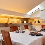 Apartament Guesthost - 500sqm Luxury With Spa, Gym, Terrace, Game & Garage *
