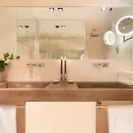 Guesthost - 500sqm Luxury With Spa, Gym, Terrace, Game & Garage Apartament Mediolan