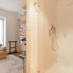 Apartament Guesthost - 500sqm Luxury With Spa, Gym, Terrace, Game & Garage *