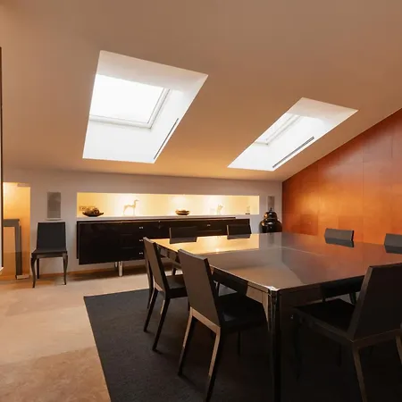 Apartament Guesthost - 500sqm Luxury With Spa, Gym, Terrace, Game & Garage Mediolan