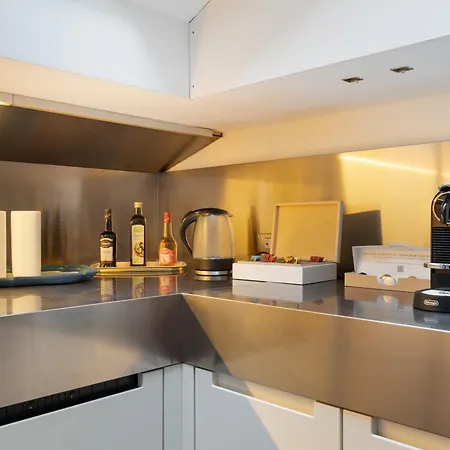 Guesthost - 500sqm Luxury With Spa, Gym, Terrace, Game & Garage Milano