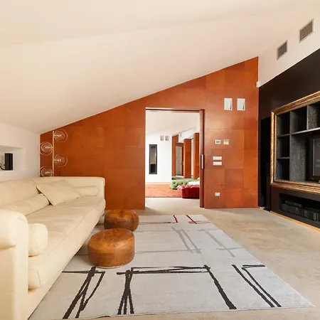 Daire Guesthost - 500sqm Luxury With Spa, Gym, Terrace, Game & Garage *