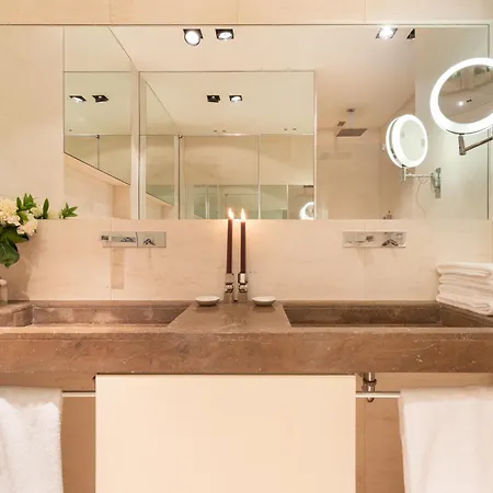 Guesthost - 500sqm Luxury With Spa, Gym, Terrace, Game & Garage Daire Milano