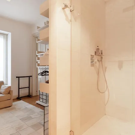 Daire Guesthost - 500sqm Luxury With Spa, Gym, Terrace, Game & Garage *
