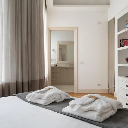 Guesthost - 500sqm Luxury With Spa, Gym, Terrace, Game & Garage Daire *