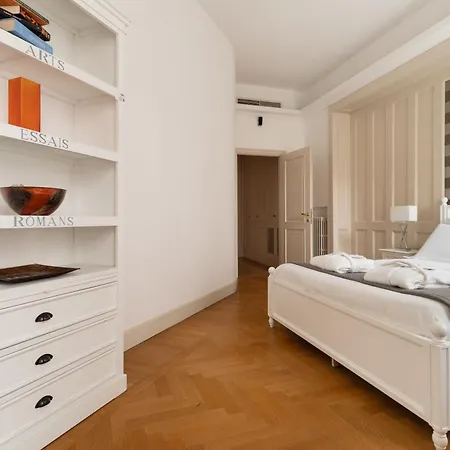 Guesthost - 500sqm Luxury With Spa, Gym, Terrace, Game & Garage Milano