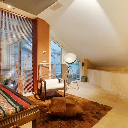 Guesthost - 500sqm Luxury With Spa, Gym, Terrace, Game & Garage * Milano