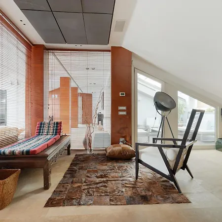 Guesthost - 500sqm Luxury With Spa, Gym, Terrace, Game & Garage * Milano